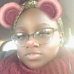 Meet your Posher, Amonnie